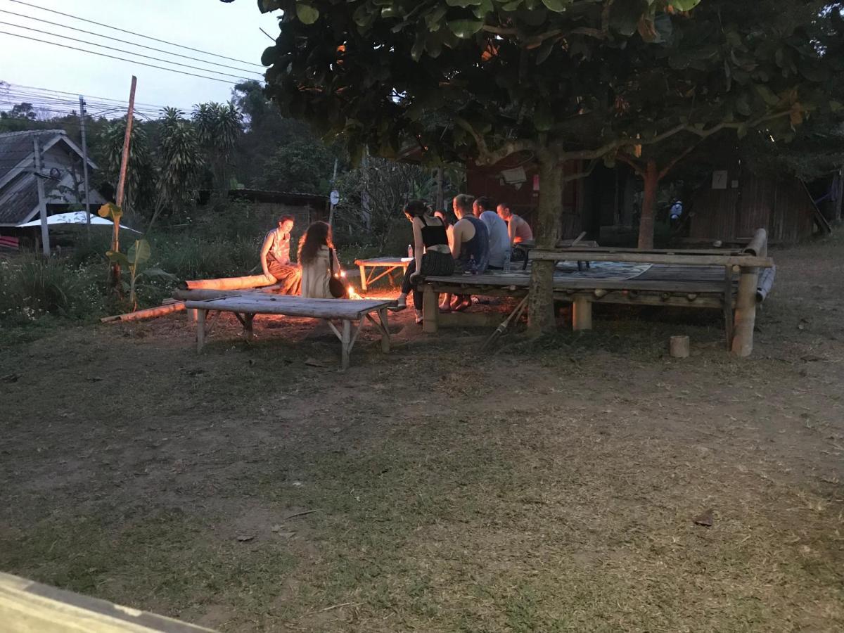Pai Sleepy Hut ξενώνας Εξωτερικό φωτογραφία